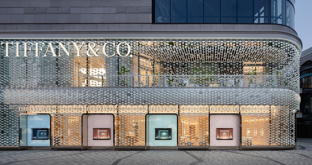 Сотни бриллиантов на фасаде магазина Tiffany от бюро MVRDV Сотни бриллиантов на фасаде магазина Tiffany от бюро MVRDV