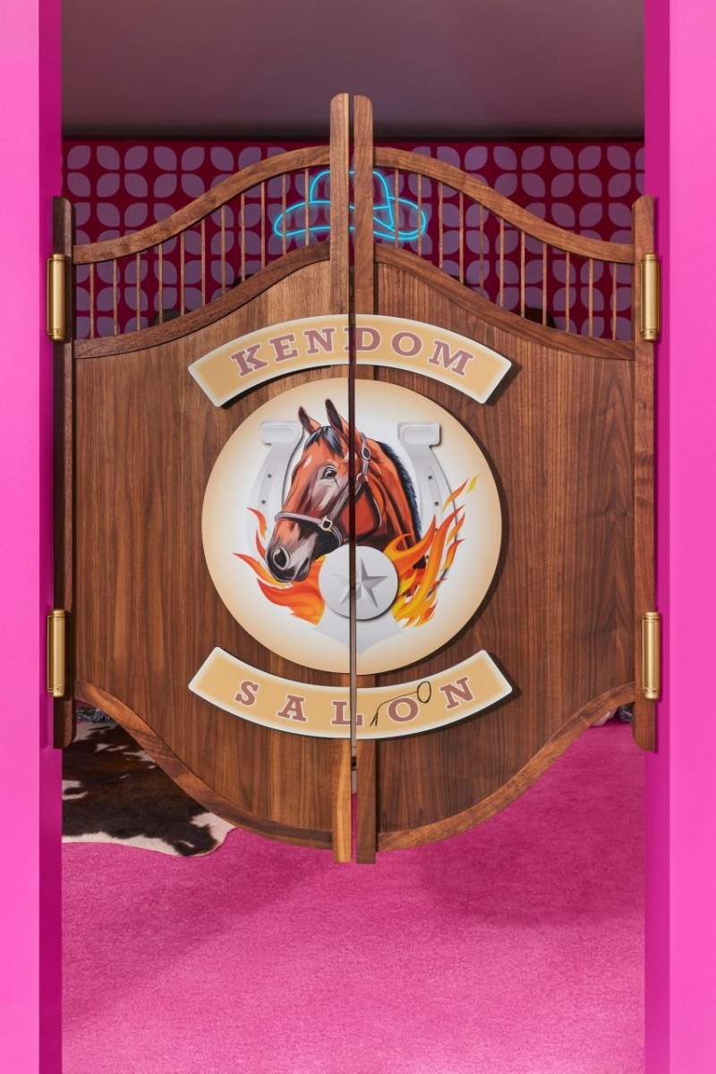 Домик из фильма «Барби» можно снять в аренду Домик из фильма «Барби» можно снять в аренду