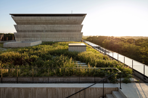 Колумбарий «Вечный холм», Синьчжу (Тайвань) Колумбарий «Вечный холм», Синьчжу (Тайвань)