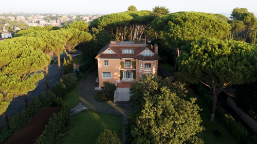 Семья Гуччи продает фамильную виллу в Риме