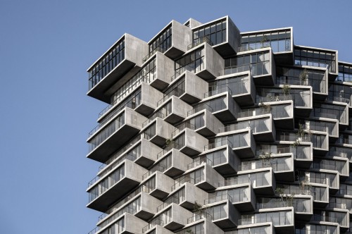 Небоскреб, построенный в лучших традициях модернизма