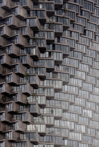 Небоскреб, построенный в лучших традициях модернизма