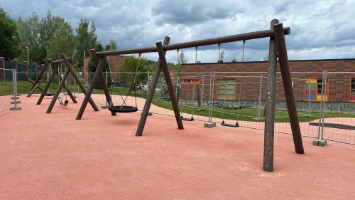 Реставрация детской площадки для школы-интерната «Абсолют». Часть 2.